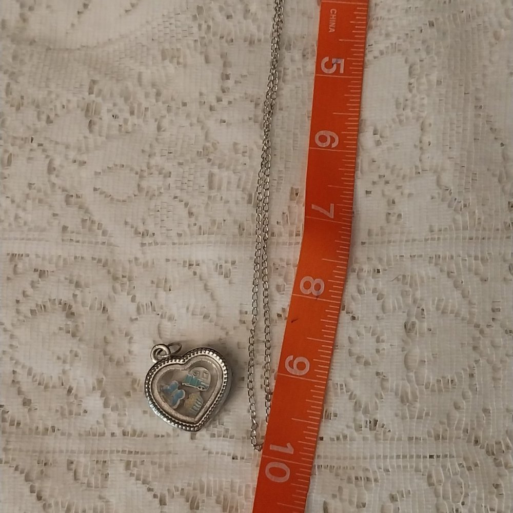 2779 Camping, Butterfly and Cupcake Theme Locket With a 10" Chain. New - Picture 2 of 5